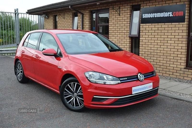 Red Used 2018 VW Golf VII SE Hatchback | £12,495 (Good price) - Image 1/1