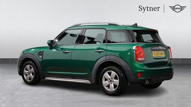 Used Mini Cooper Countryman Classic 134 HP (98 kW) 2019 Green SUV