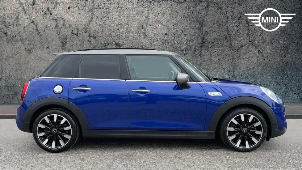 Used Mini Cooper S Exclusive 192 HP (141 kW) 2020 Blue Hatchback