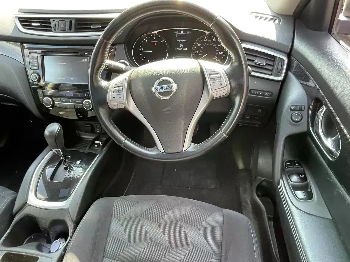 Used Nissan X-Trail N-TEC 130 HP (95 kW) 2014 Black SUV