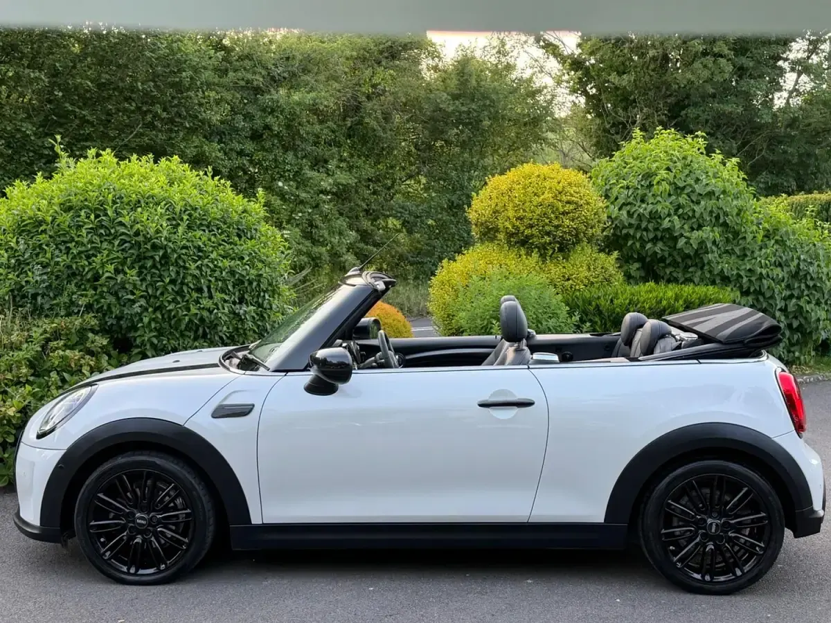 Used Mini Cooper Cabriolet Exclusive 2023 White Cabriolet