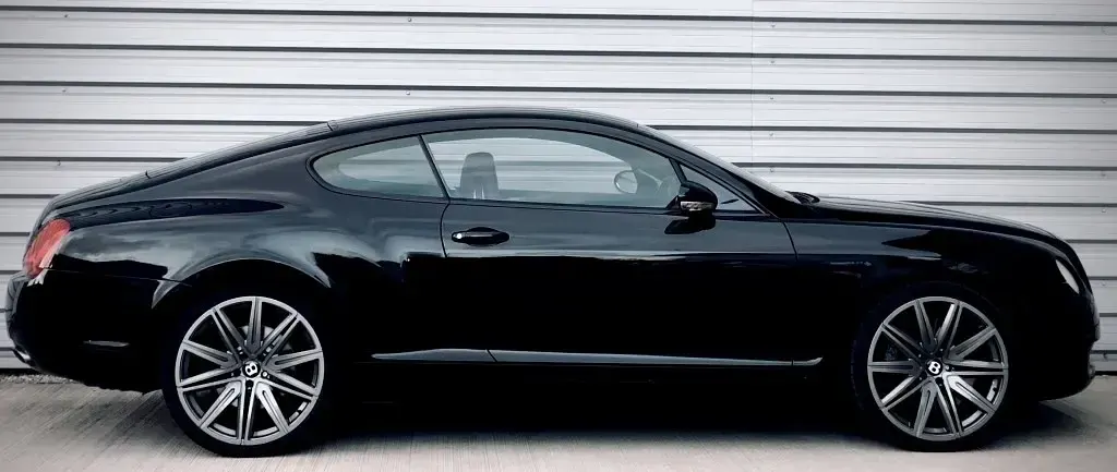 Begagnad Bentley Continental 2005 Lila Sedan
