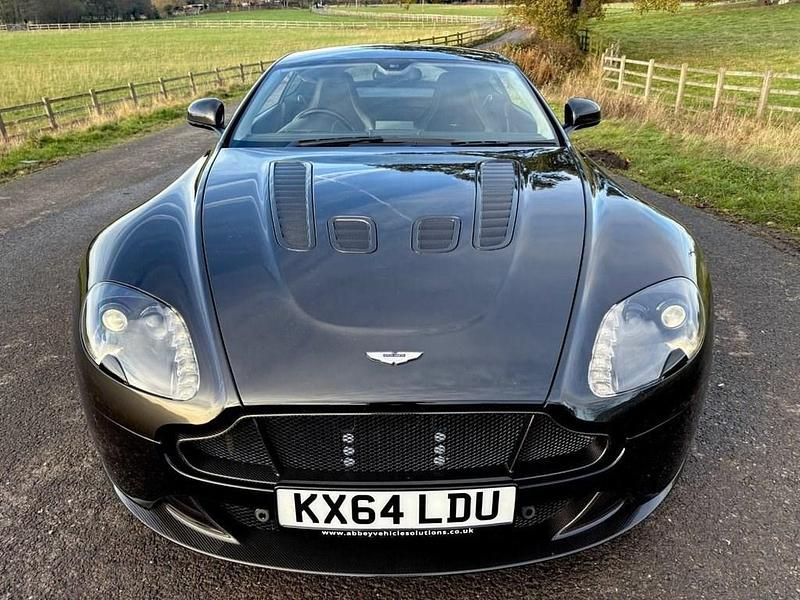 Used Aston Martin V12 Vantage 565 HP (415 kW) 2014 Grey Coupe