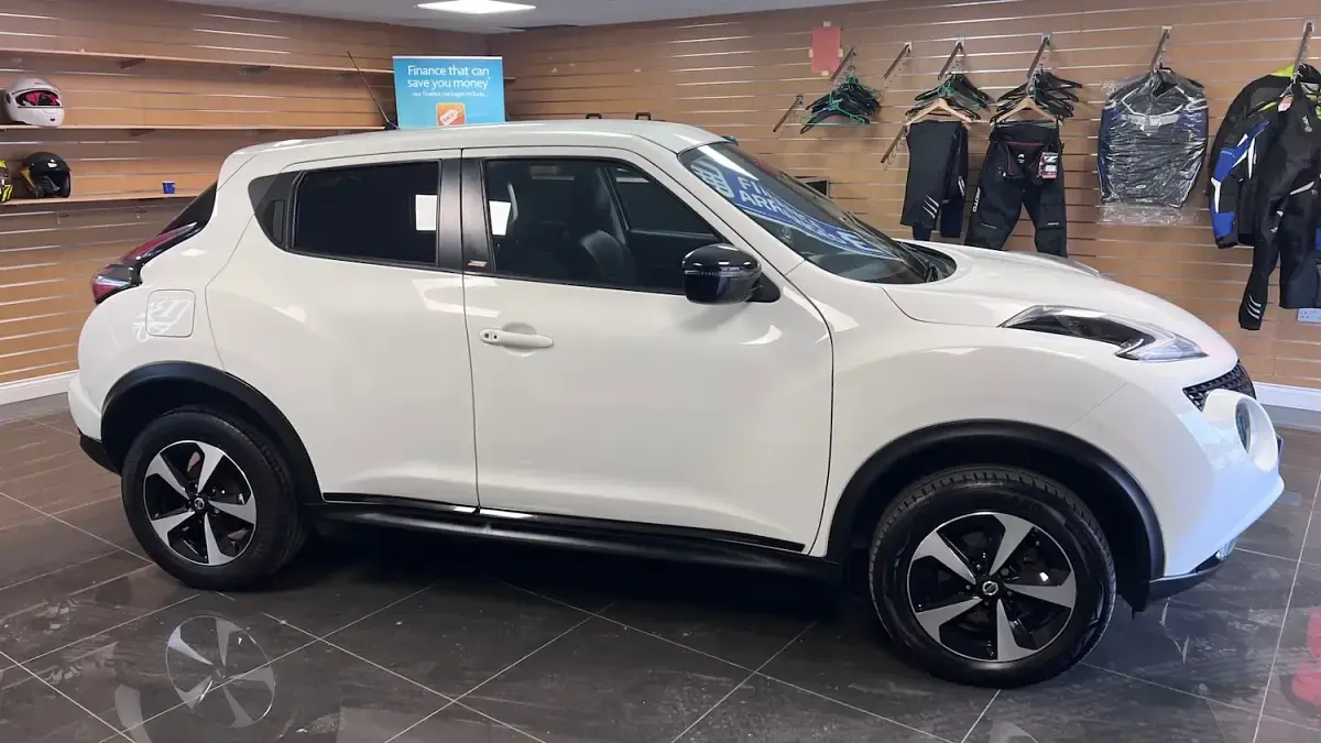 Used Nissan Juke 112 HP (82 kW) 2019 White SUV