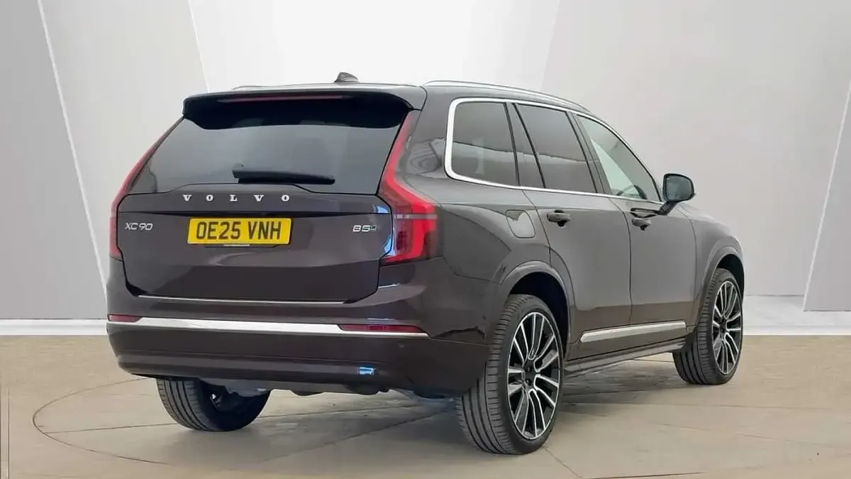 Usado Volvo XC90 Ultra 455 HP (334 kW) 2025 Vermelho SUV