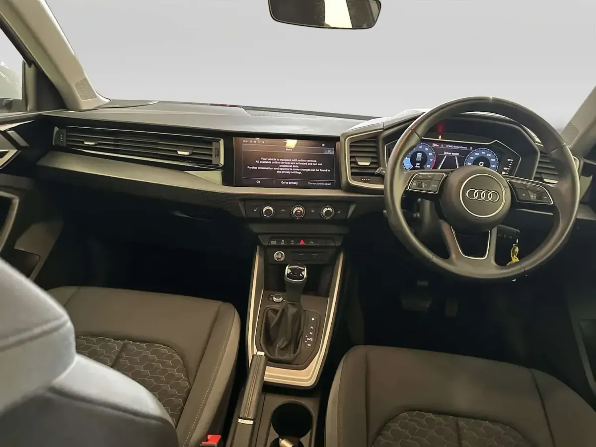 Used Audi A1 Sportback Sport 110 HP (80 kW) 2022 White Hatchback