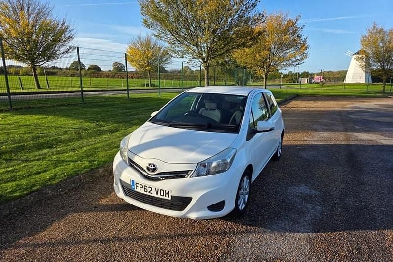 White Used 2012 Toyota Yaris Hatchback | £5,495 (Fair price) - Image 1/1