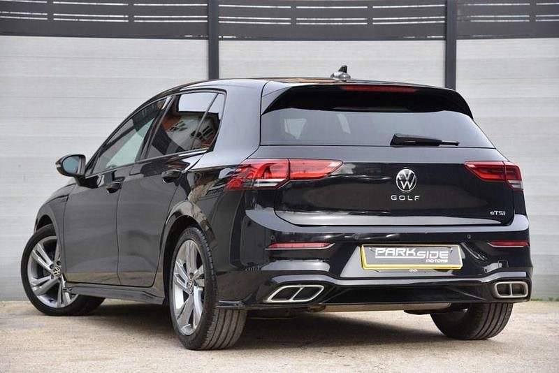 Used VW Golf VII R-line 150 HP (110 kW) 2021 Black Hatchback