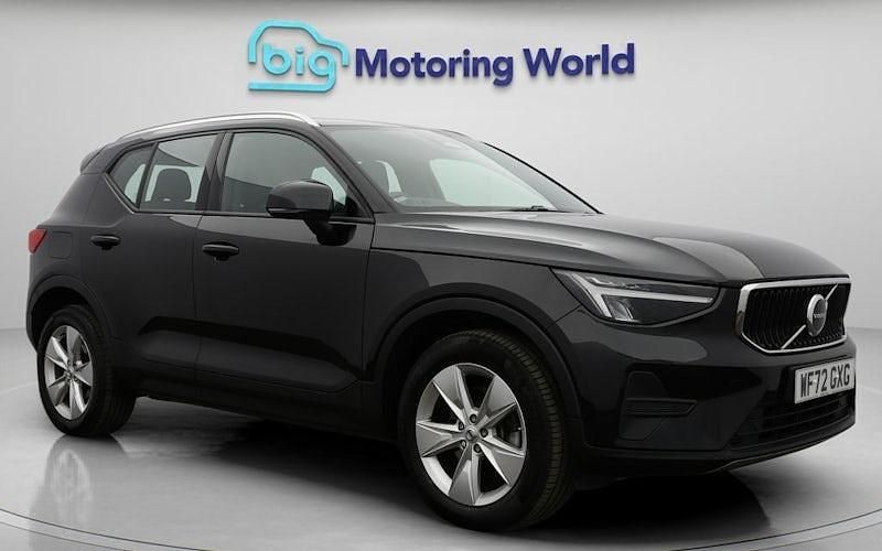 Used 2025 Volvo XC40 Core SUV | £23,300 (Good price) - Image 1/4