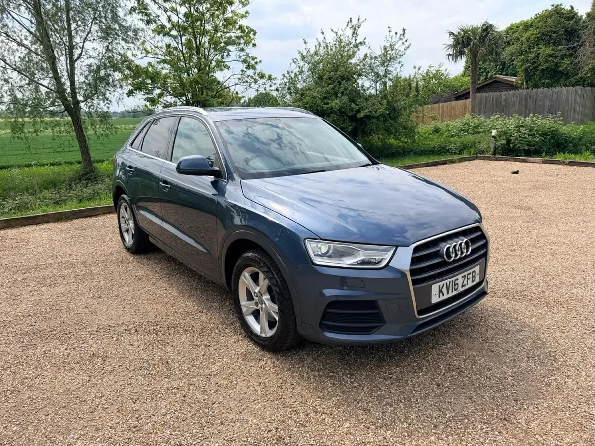 Used Audi Q3 2016 Blue SUV