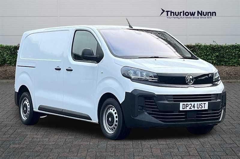 Used Vauxhall Vivaro 120 HP (88 kW) 2024 White MPV