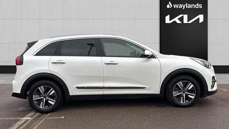 Used Kia Niro 2020 White SUV