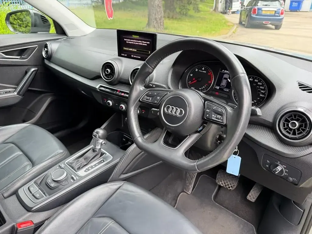 Used Audi Q2 Advanced 150 HP (110 kW) 2017 Grey SUV
