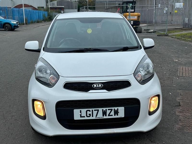 Used Kia Picanto 84 HP (61 kW) 2017 White Hatchback