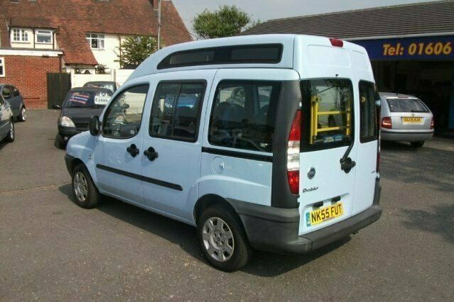Usado Fiat Doblò 70 CV (51 kW) 2005 Monovolumen