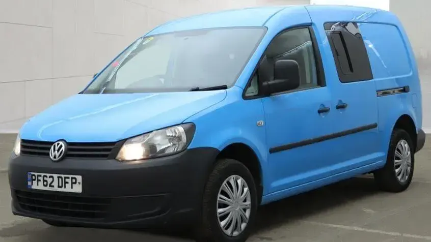 Used VW Caddy 102 HP (75 kW) 2013 Blue MPV