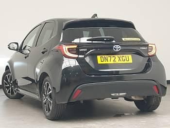 Used Toyota Yaris Hybrid Design 116 HP (85 kW) 2022 Black Hatchback