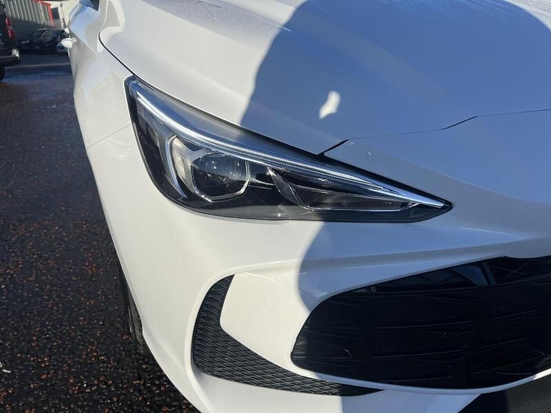 Used MG MG3 Trophy 191 HP (140 kW) 2025 White Hatchback