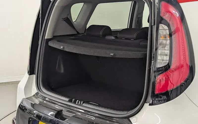 Used Kia Soul Urban 132 HP (97 kW) 2016 White SUV