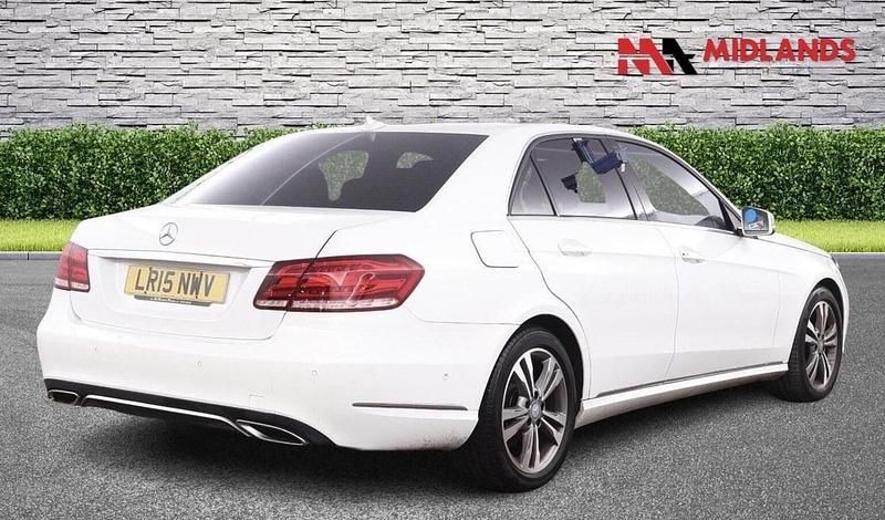 Used Mercedes E220 SE 2015 White Sedan