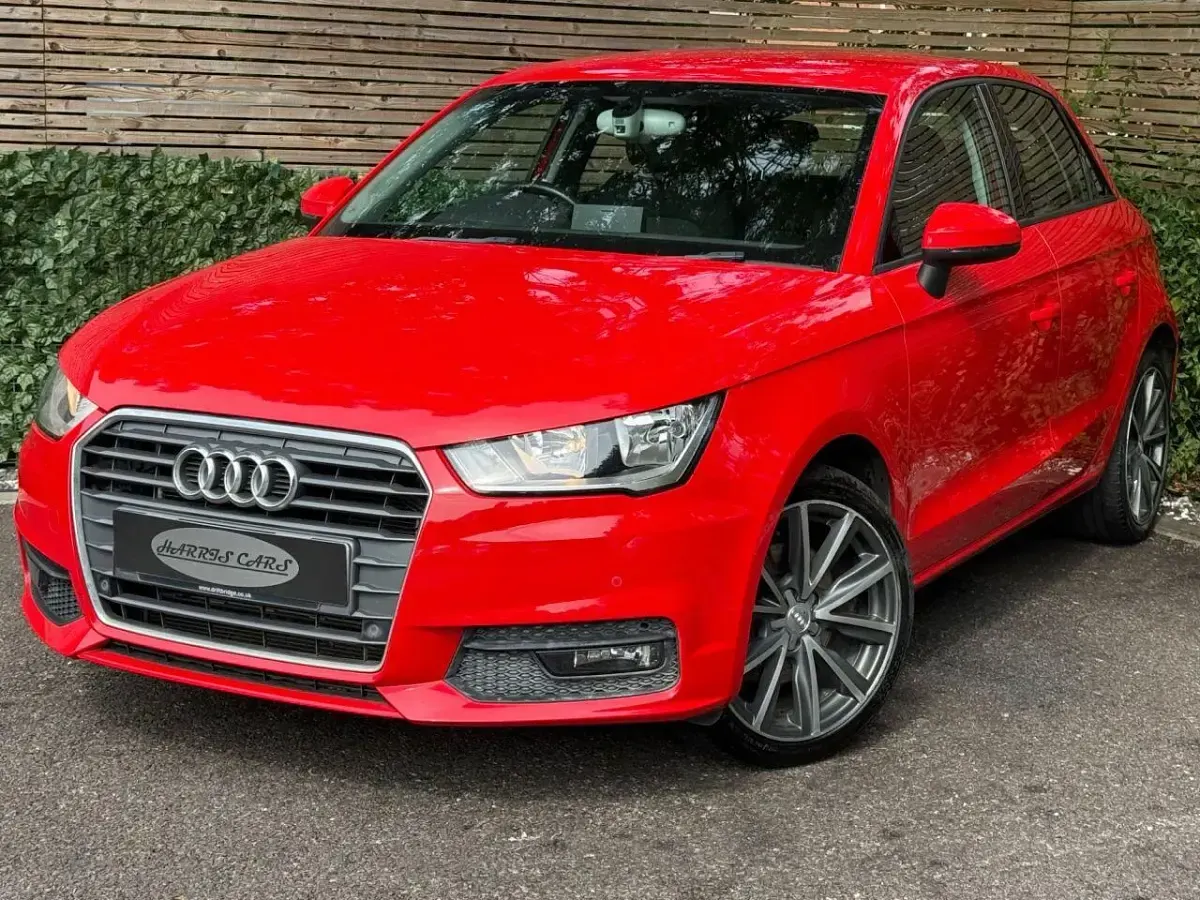 Used Audi A1 Sportback Sport 125 HP (91 kW) 2015 Red Hatchback