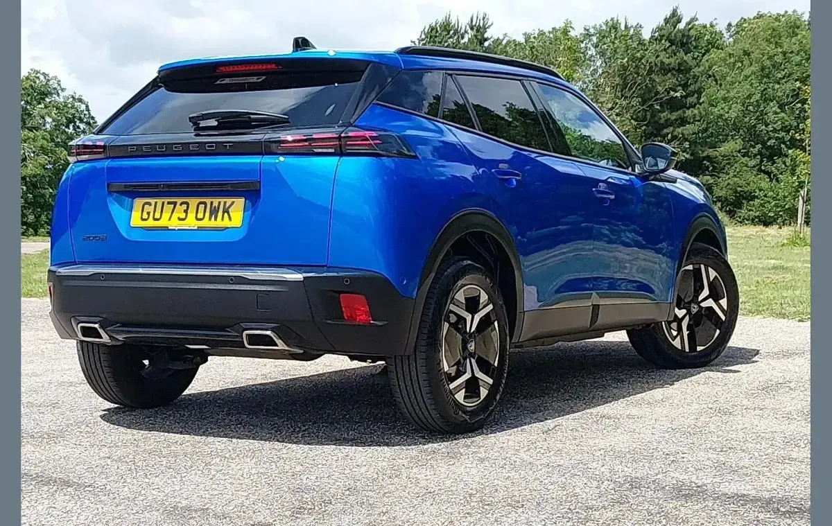 Used Peugeot 2008 Allure 129 HP (94 kW) 2023 Blue SUV