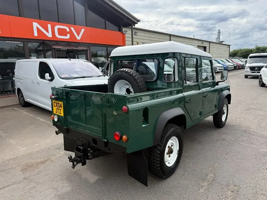 Used Land Rover Defender 2004 Green Pickup