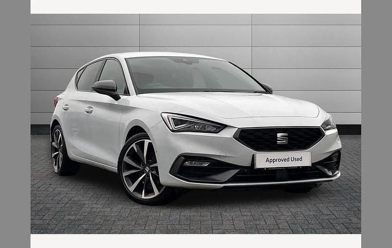 White Used 2022 Seat Leon FR Sport Hatchback | £15,995 (Fair price) - Image 1/3