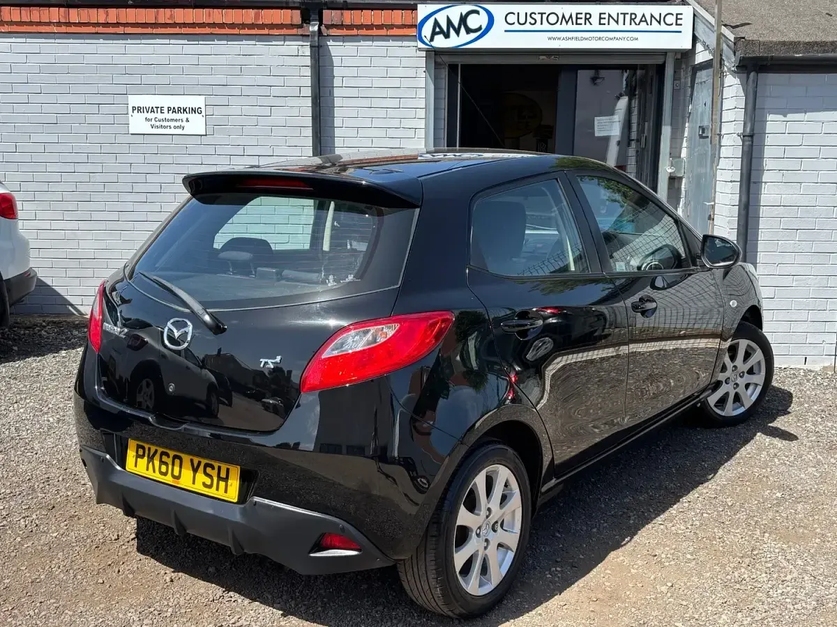 Used Mazda 2 102 HP (75 kW) 2011 Black Hatchback