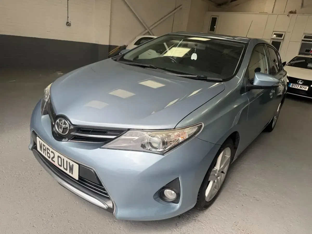 Used Toyota Auris Sport 2012 Blue Hatchback