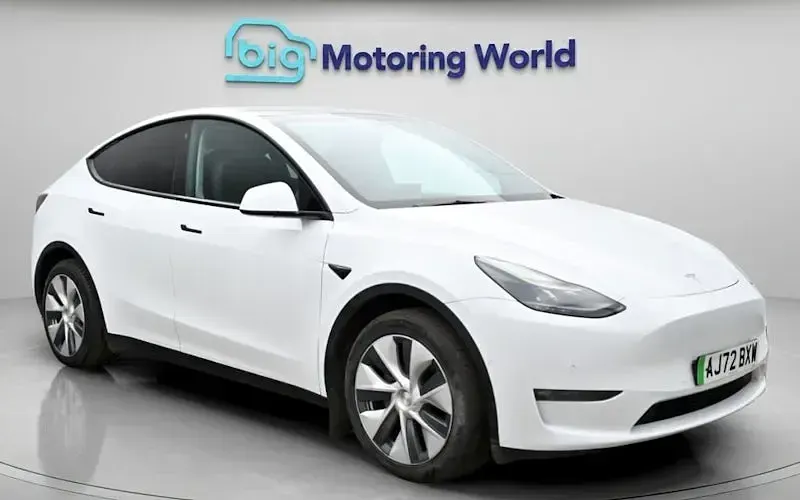 Usado Tesla Model Y Long Range AWD 286 kW (389 HP) 2025 SUV