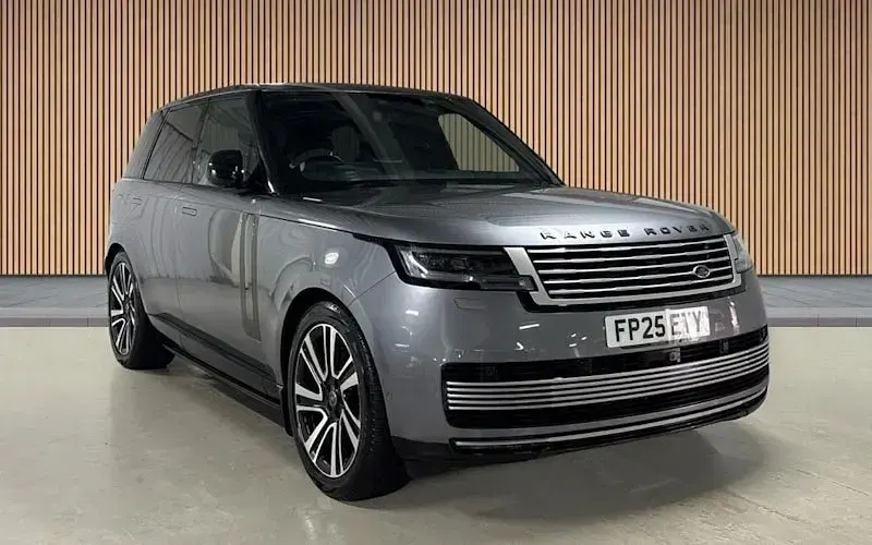 Used Land Rover Range Rover 615 HP (452 kW) 2025 SUV