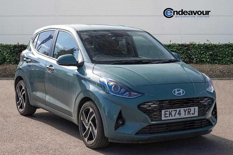 Used Hyundai i10 Premium 83 HP (61 kW) 2025 Green Hatchback