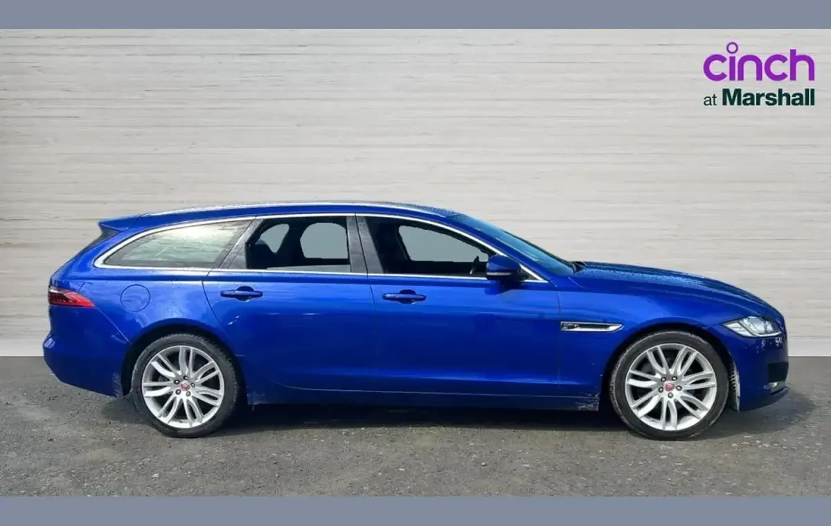 Used Jaguar XF Portfolio 250 HP (183 kW) 2019 Blue Estate