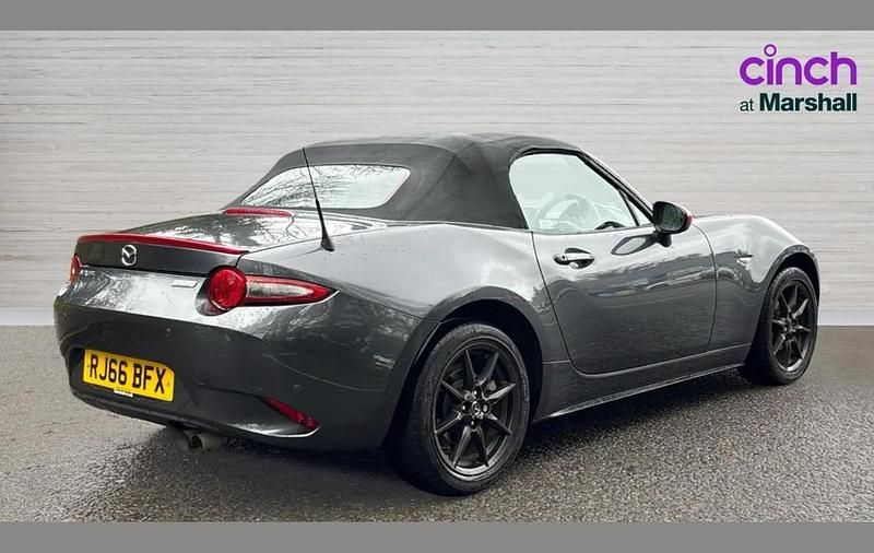 Used Mazda MX5 128 HP (94 kW) 2016 Grey Cabriolet