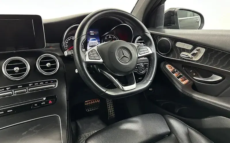 Used Mercedes GLC250 AMG Line Premium 204 HP (150 kW) 2019 Black SUV