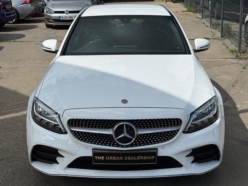 Used Mercedes C200 AMG line 2019 White Sedan
