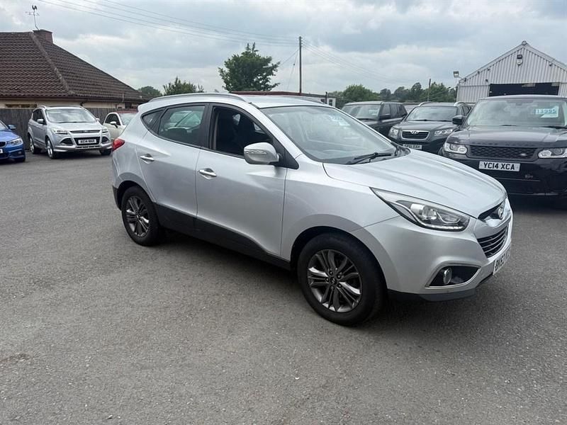Silver Used 2013 Hyundai ix35 SE SUV | £3,595 (Fair price) - Image 1/4