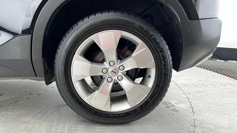 Used Volvo XC40 Momentum 163 HP (119 kW) 2020 Black SUV