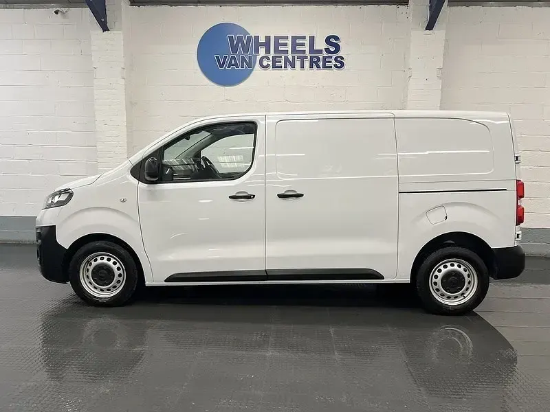 Gebraucht Vauxhall Vivaro S 100 PS (73 kW) 2023 Weiß Van / Kleinbus
