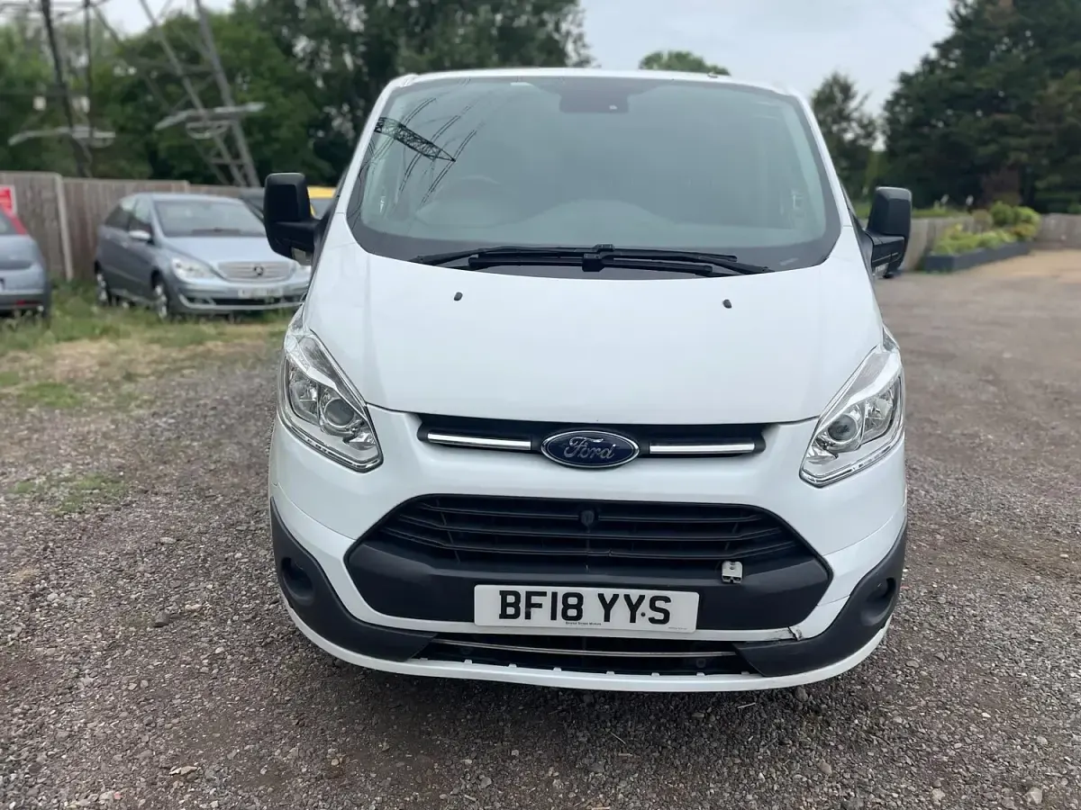 Used Ford Transit Custom Trend 105 HP (77 kW) 2018 White Van