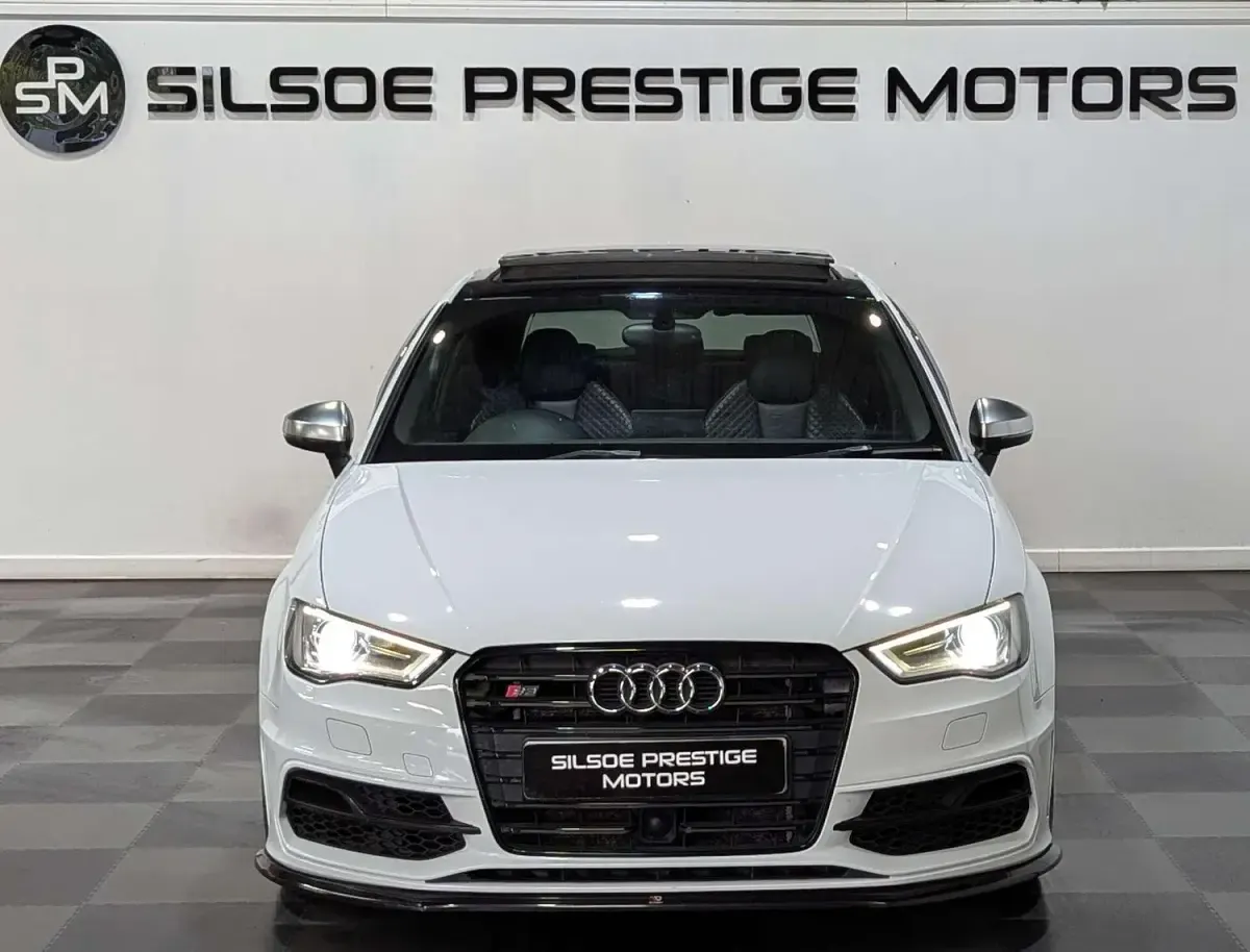 Used Audi A3 Design 2014 White Hatchback