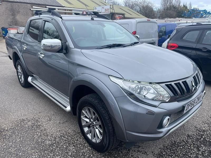 Used Mitsubishi L200 181 HP (133 kW) 2019 Grey Pickup