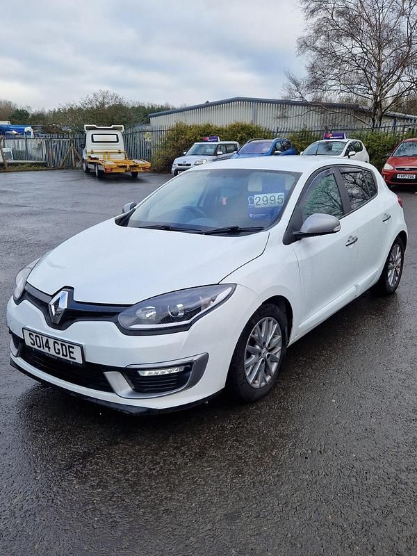 Used Renault Mégane III 2014 White Hatchback