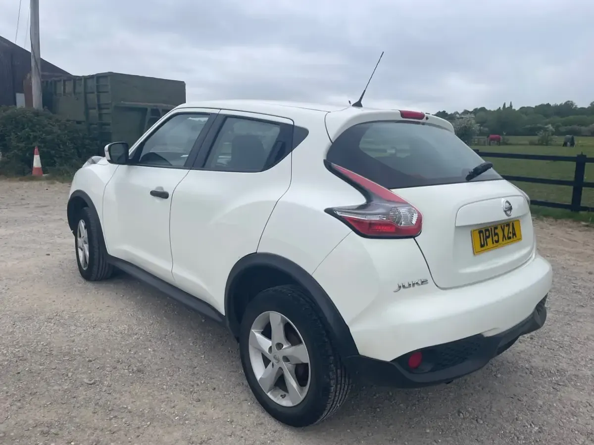 Gebraucht Nissan Juke Visia 2015 Weiß SUV