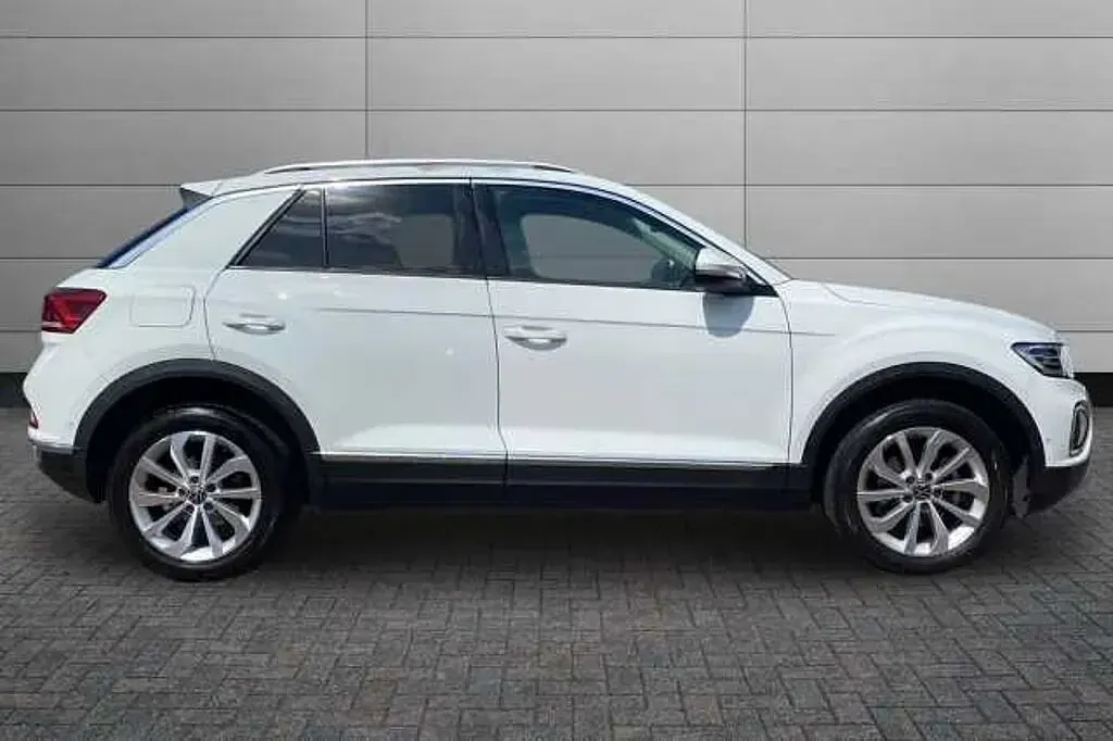 Begagnad VW T-Roc Style 150 HK (110 kW) 2022 Vit SUV