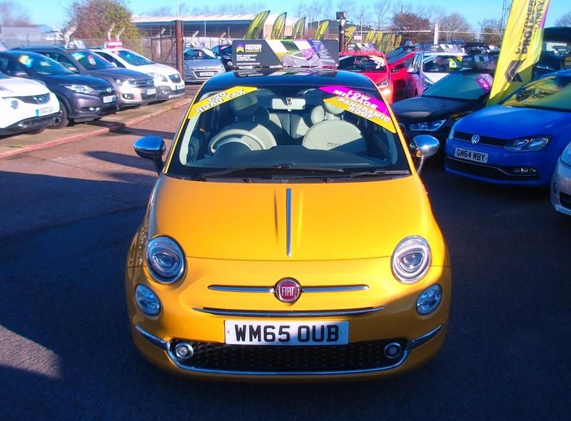 Used Fiat 500 Lounge 69 HP (50 kW) 2015 Yellow Hatchback