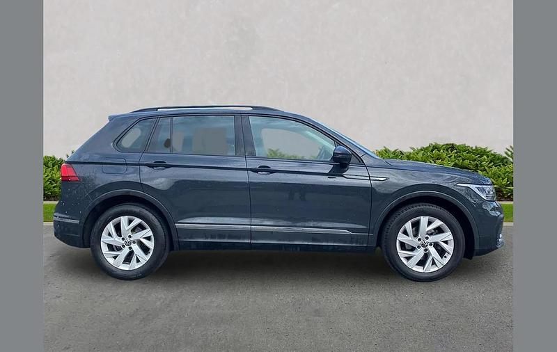 Used VW Tiguan Life 150 HP (110 kW) 2021 Grey SUV
