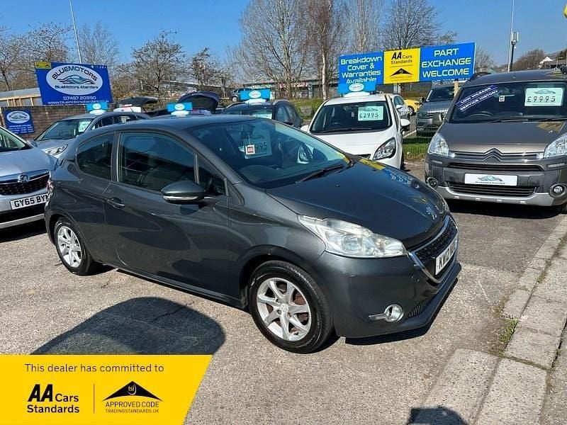 Grey Used 2012 Peugeot 208 Active Hatchback | £2,103 (Fair price) - Image 1/4