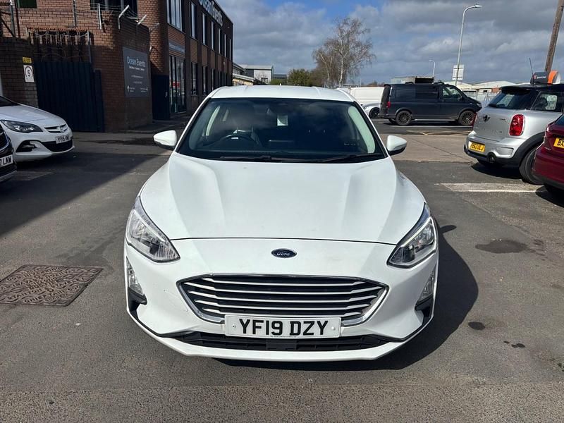 Used Ford Focus Zetec 2019 White Hatchback